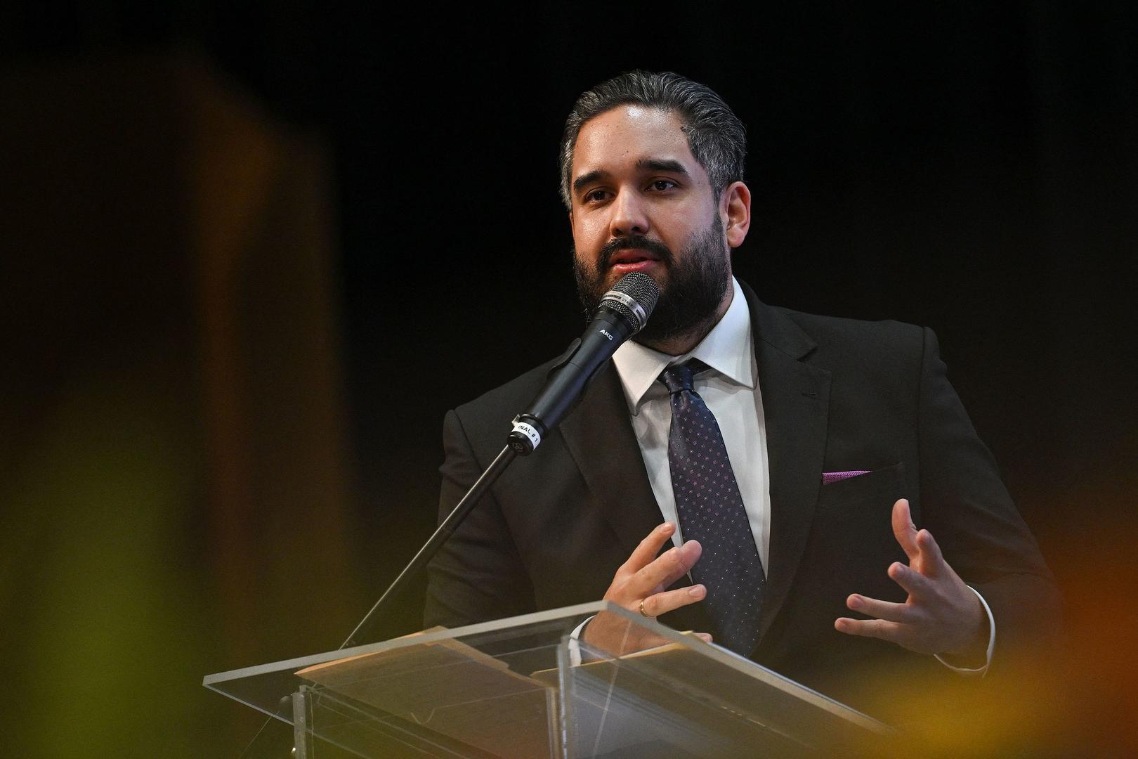 b体育-红星深度丨马杜罗被捕14天，其子呼吁与美建交，委政坛洗牌完成，华盛顿重组石油新局